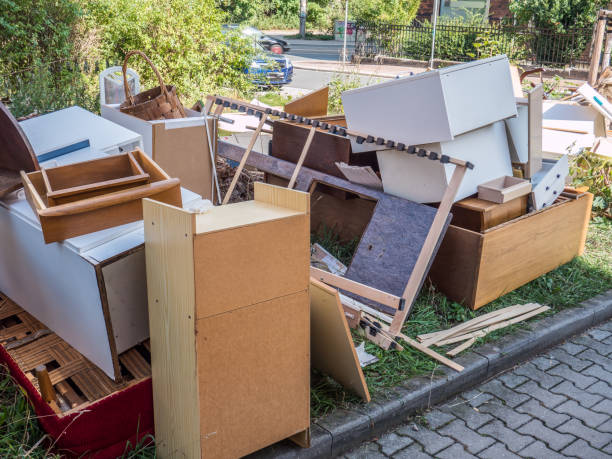 Best Construction Debris Removal  in Yankton, SD